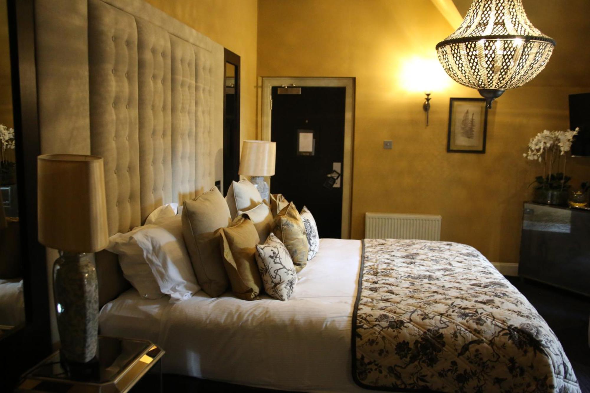 أوتشتيرادر Cairn Lodge المظهر الخارجي الصورة